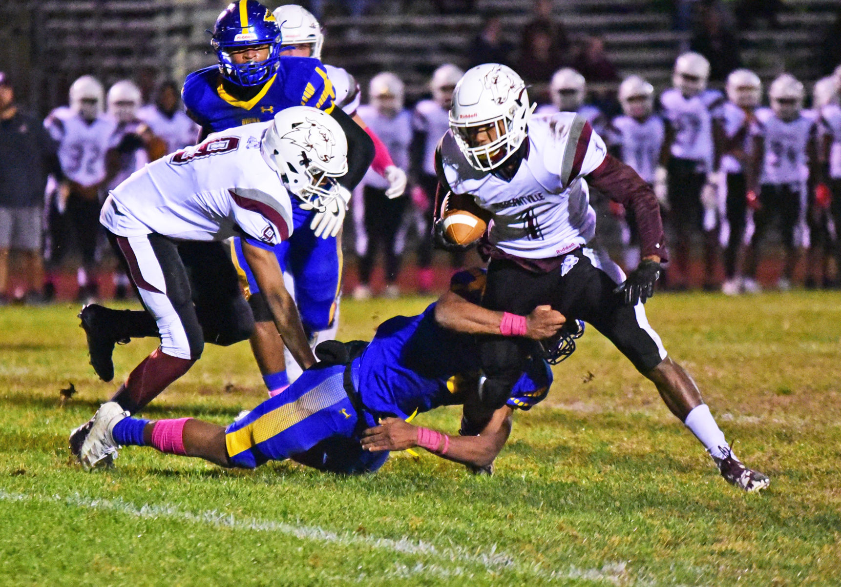 102619_spt_buenafootball 9.jpg